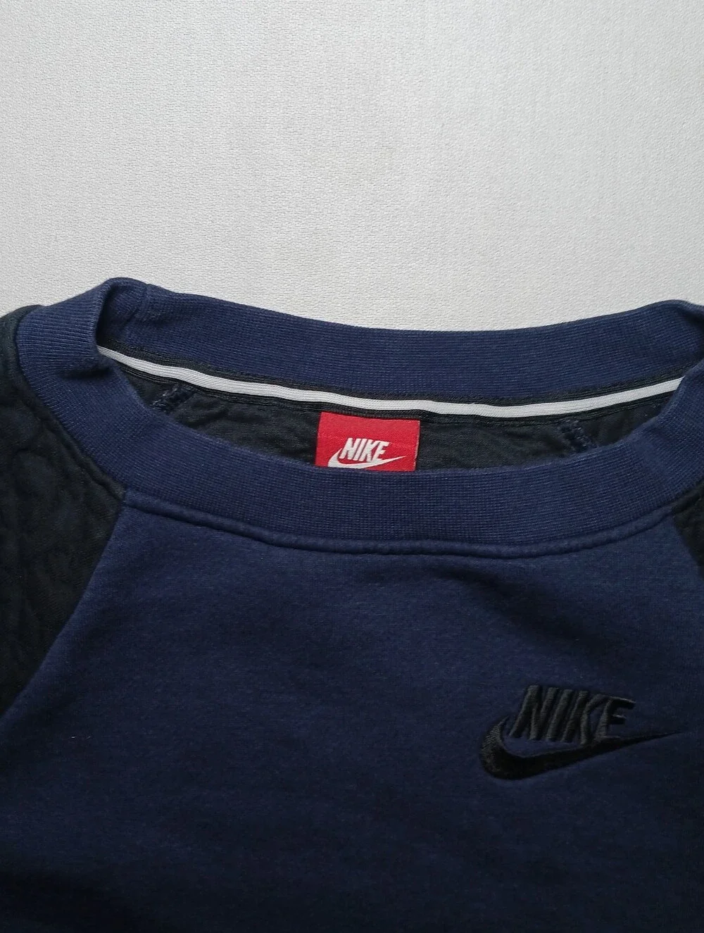 Nike classic crewneck